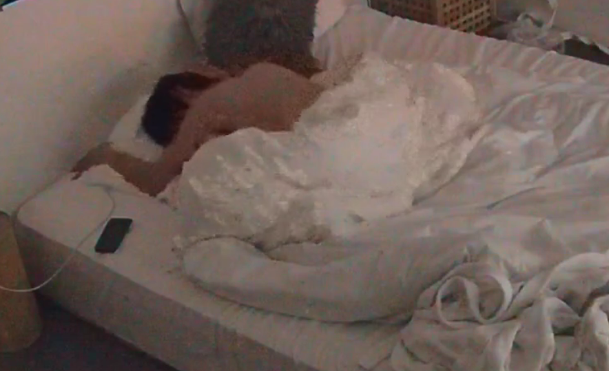 大学城 12-27 姐弟恋情侣 先吃饱喝足睡觉休息 再精神饱满的打一炮 小伙的屁股甩得很性感 必须内射