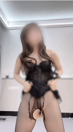 人气大学舞蹈生 小乔 以安 春节长时定制裸舞 顶B以安最懂你