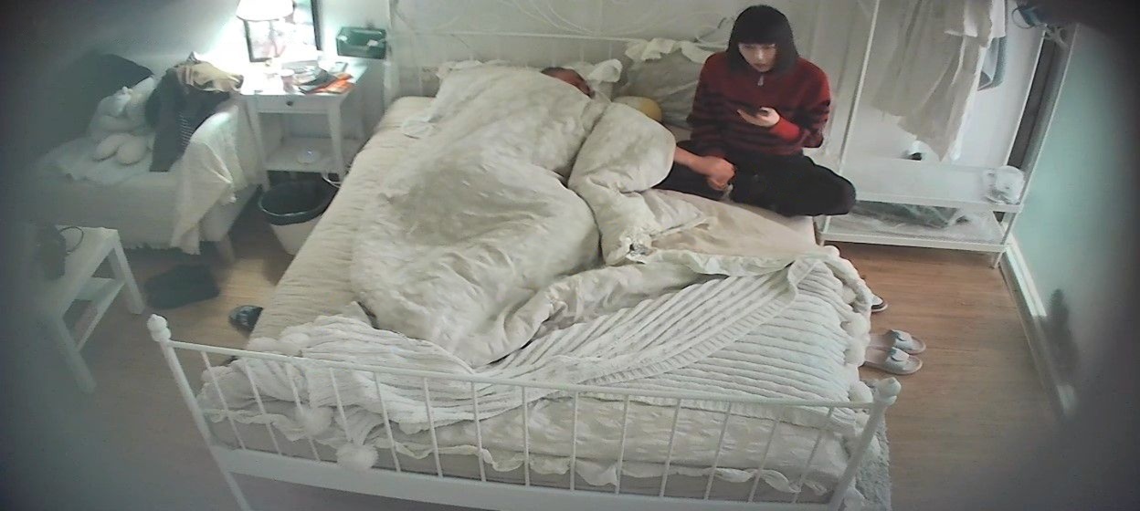 ⏪酒店偷拍⏩短发少妇被男人按在床上打桩