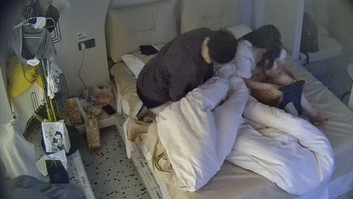 3-29大学民宿 清纯眼镜大学小学妹跟男友 周末恩爱啪啪，无水原版