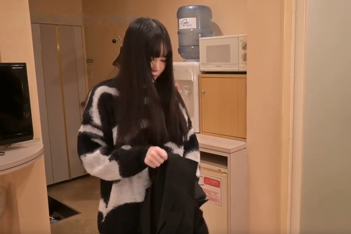 FC2-【无码】美女 地下偶像 苗条 雏 20岁 性感情趣内衣正常位中出，含事后口交