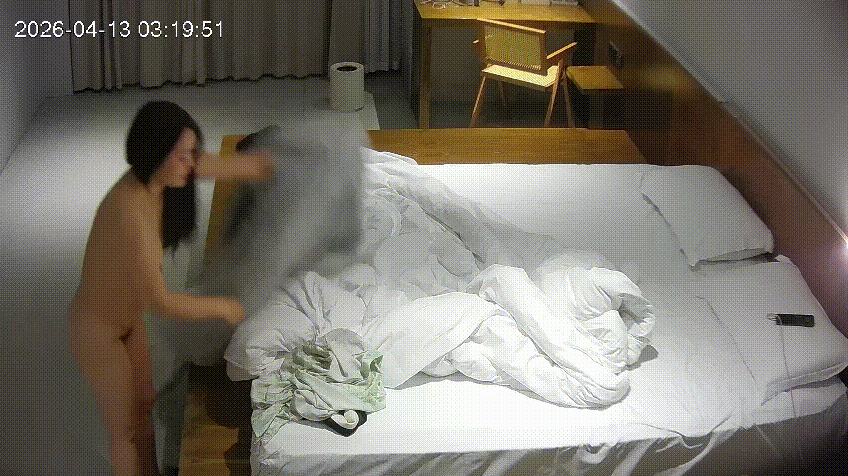 多彩商业街 4-13 女人提前洗好澡等着 男人凌晨才过来 一来就先干一炮 睡到第二天醒来就马上开始第二炮