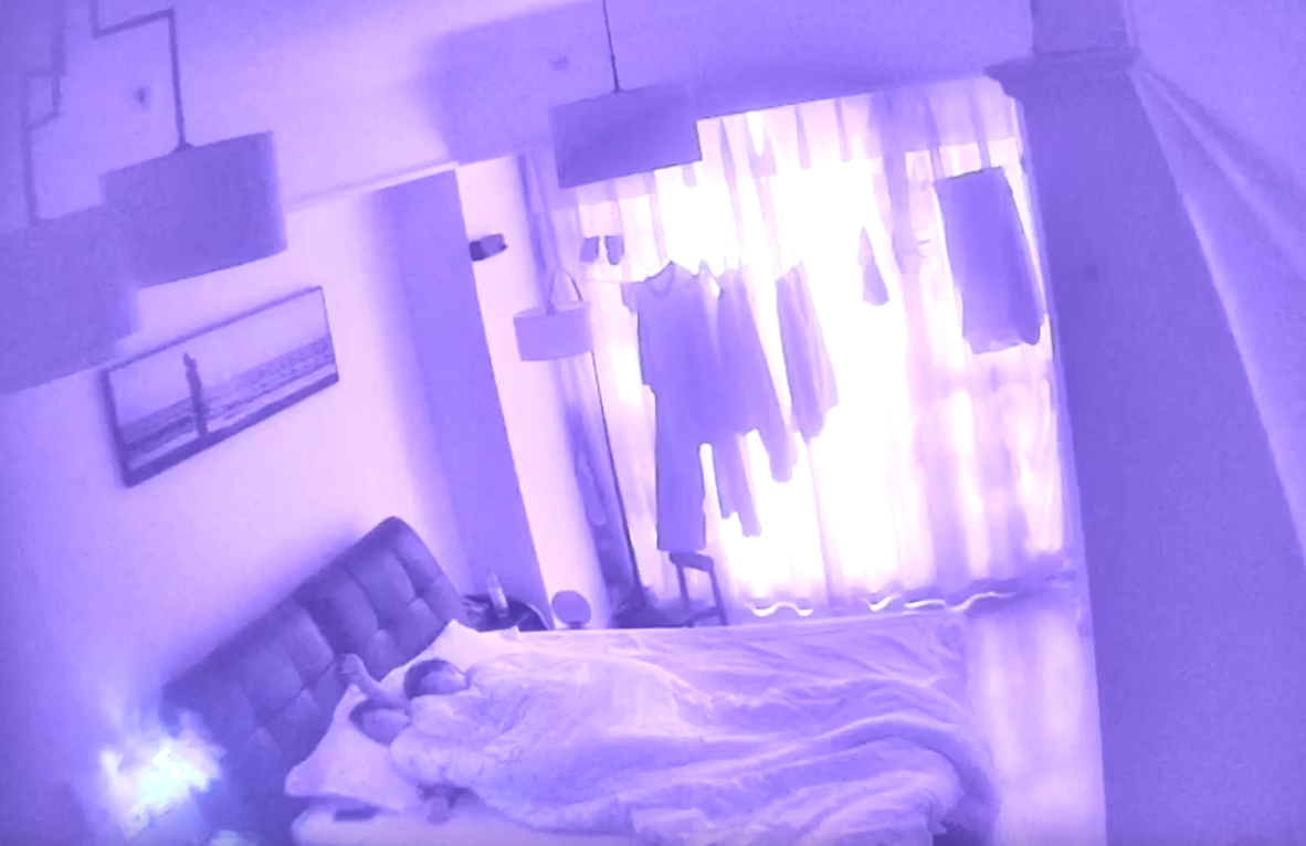 上帝视角 4-15 身材超棒的美女被男人操好几炮 晚上操完早上醒来就被喂鸡 应该还被抱进浴室操了一炮