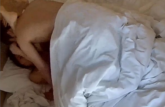 情趣酒店6-7平胸超漂亮小女友男友抱着纤细双腿猛干