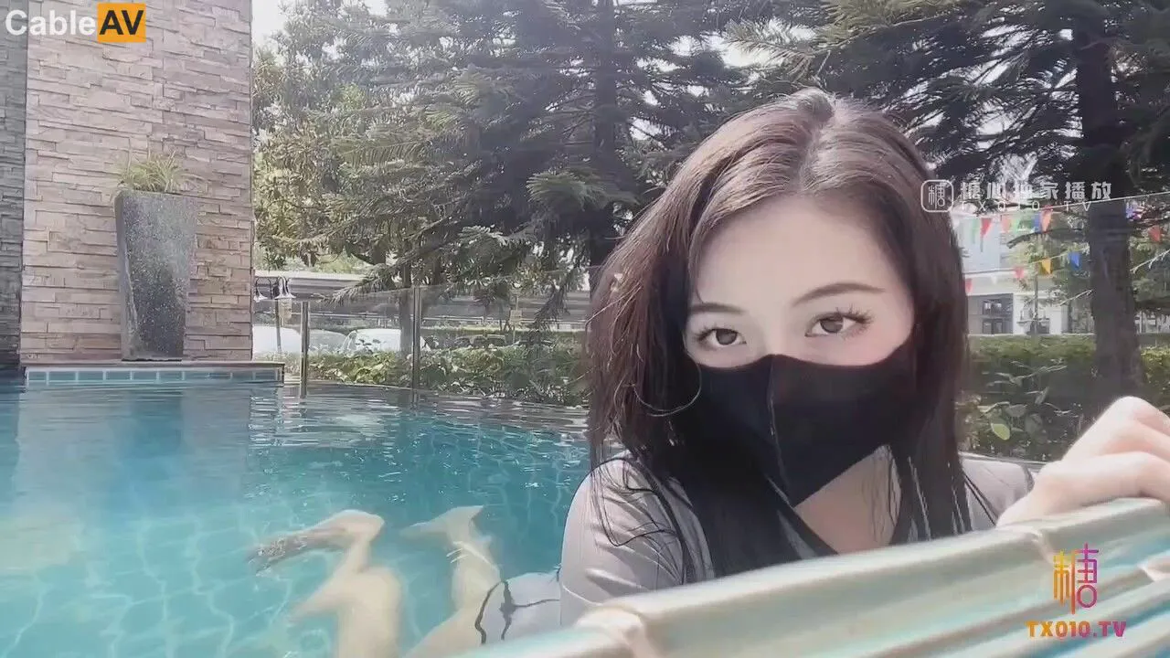 泳衣女友不脱直接开干不见星空=糖心Vlog